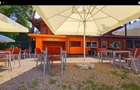 Inchiriez spatiu pe strand ,cu terasa, pretabil restaurant,bar,etc. - 2