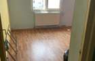 Vind apartament cu 3 camere decomndate