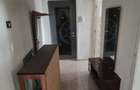 Apartament Semidecomandat - 2