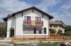 Vila cu 4 camere de vanzare in Brebu - Brebu (Prahova) - 1