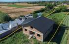 Casa la rosu ,3 camere + open space cu mansarda , constructie 2024 , 140mp ,teren 1500 mp , Sat Malaiesti ,PH la 15 min de oras, zona linistita - 7