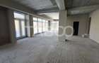 Spatiu Comercial de inchiriat cu 8 locuri de parcare - Vitrina 13 m - 6