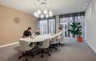 Birouri ce pot fi personalizate pentru 10 persoane in Spaces Expo
