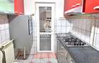 Apartament 2 camere, etajul 1, zona Scoala 8 - 12