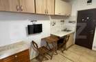 Garsoniera, renovata, cu baie , etaj 1 , Florilor - 1