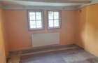 Casa cu curte ?i acces asfaltat in Sinaia - 14