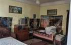 Casa cu 3 camere, anexe, curte si gradina