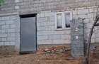 Vand casa la tara zona linistita 5 camere o baie ,o bucatarie, - 1