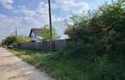 Unic proprietar vand casa si pamant