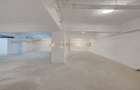 Spatiu comercial | 340 mp | Lift marfa | Curent electric trifazic