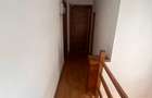 VILA DE VANZARE CU CURTE PROPRIE PIATA DOROBANTI