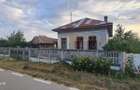 Casa de vanzare + teren. - 3