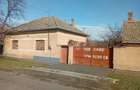 Casă cu 4 camere cu Teren 1500 Mp în Central