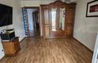 De vanzare apartament cu 3 camere in Onesti