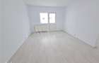 Apartament 2 camere, etaj 2, cu centrala, nemobilat, Piata Sud - 7
