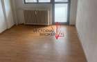 4 camere decomandat, etaj intermediar Piata Delfinului - 1