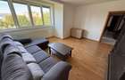 Apartament 2 camere decomandat , luminos si gata de mutare - 3