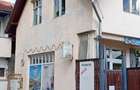 Casa cu spatiu comercial de vanzare - 1