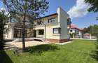 Vila Exclusivista in Baneasa - 6 camere - 620mp Teren!