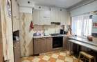 Apartament 4 camere decomandat - etaj intermediar - doua bai - doua balcoane - Dacia - Sc. G . Calinescu - 9