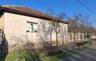 Casa de vanzare la tara - 1