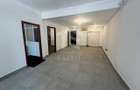 Spatiu Birouri Stradal Calea Vacaresti | VAD Vitrina 8 m - 5