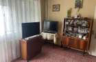Apartament 3 camere , zona Scoala nr 10 , et 78 , decomandat , liber