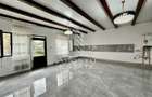 Casa individuala pe 2 fronturi stradale, renovata complet... - 9