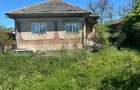 Casa de vanzare, cu 12 ari de teren, in Balan - 3