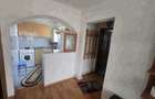De vanzare apartament cu 3 camere, situat central, mobilat, 45000euro - 1