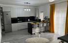 Apartament cu 3 camere de vanzare - 1