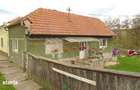 Cota 1/2 din casa si teren - 1