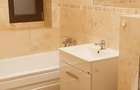 Inchiriez apartament