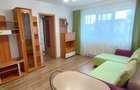 Proprietar inchiriez apartament cu 3 camere