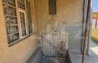 Casa de vanzare ideala pentru locuin?a, cabinete sa - 2