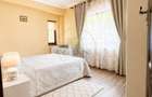 Inchiriez apartament doua camere str mijloc - 10