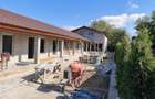 Casă cu 10 camere cu Teren 600 Mp în Central