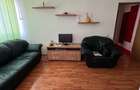 Garsonieră confort I, ultracentral Ploiești – renovată, mobilată