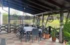Casa individuala cu 5 camere, 240 mp, 12,8 ari teren, zona - 13