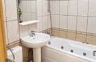 Apartament semidecomandat,Brazda,parter,instalatii schimbate,mobilat