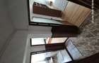 Inchiriez apartament 3 camere - 1