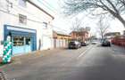 Proprietate cu 2 corpuri Spa?iu comercial + Locuin?a, Sector 1 - 3