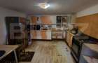 Casa cu 3 camere,baie, bucatarie,anexe.pivnita teren 800 mp