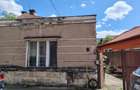 De vanzare casa demolabila cu teren 302 mp, front 9,6 m, str. Minerilor - 3