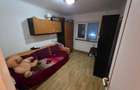 Apartament 3 camere zona Poarta 6