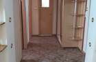 Inchiriez apartament doua camere si balcon, zona Zavoi - 2