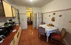 Proprietar vand apartament 3 camere - 1
