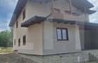 Casa de vacanta, 175 mp, Lacul Surduc