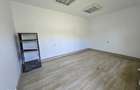 Casa individuala 7 camere+ apartament, 5 locuri de parcare. Sagului