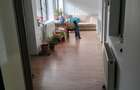 vand casa 2 camere din caramda zona maracineni